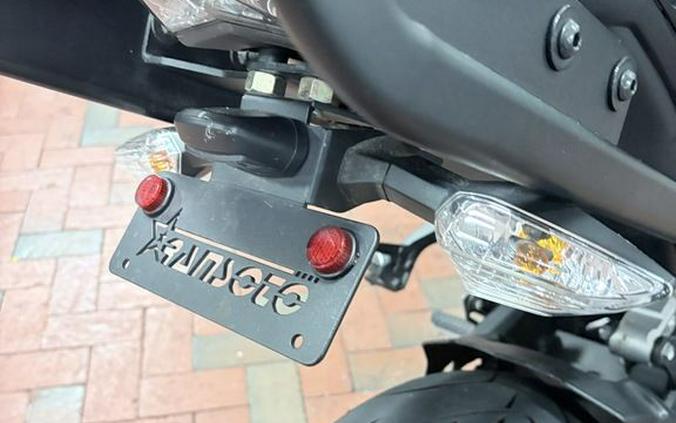 2023 Kawasaki Z900 ABS Metallic Black/Graphite Gray/Flat Black
