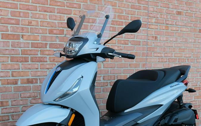 2027 Piaggio BV400 S