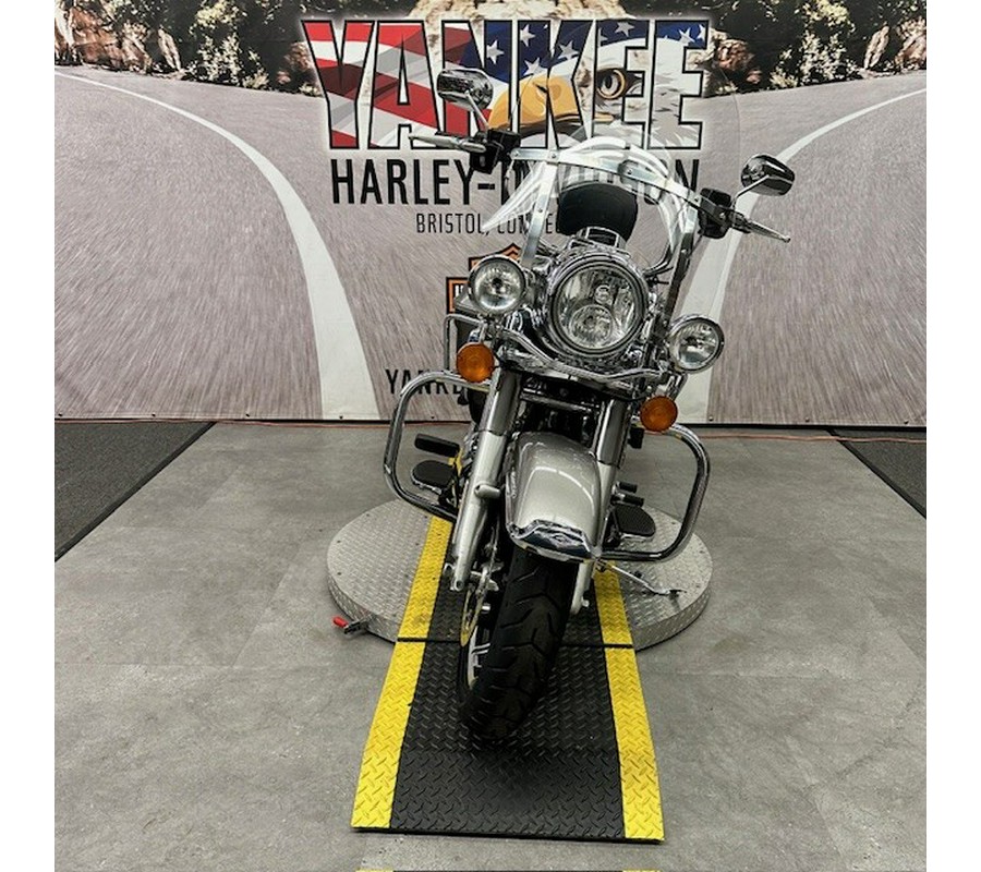 2017 FLHR Road King