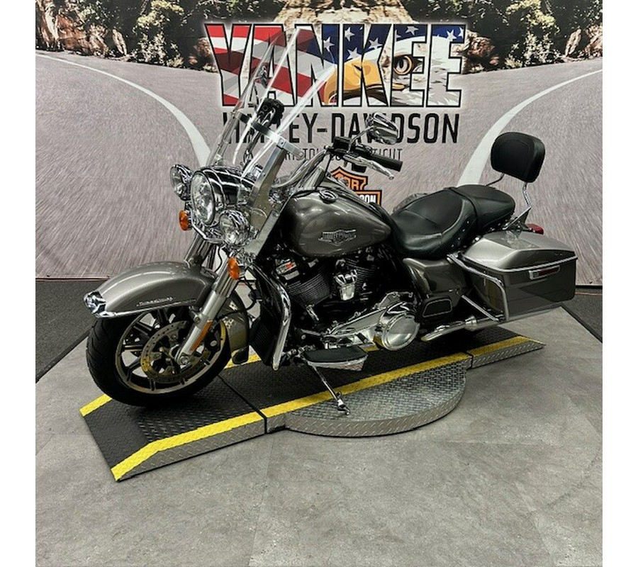 2017 FLHR Road King