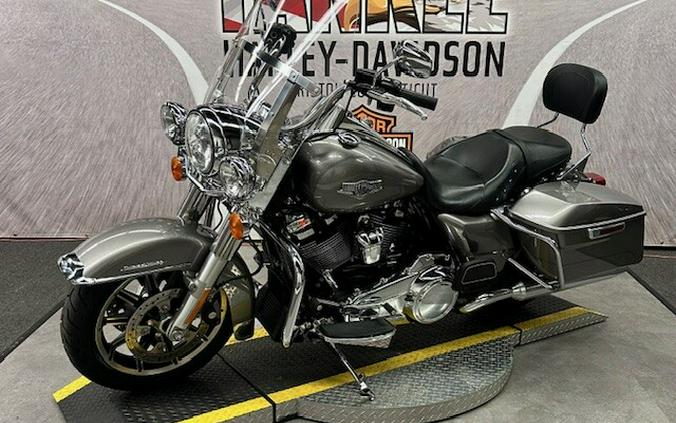 2017 FLHR Road King