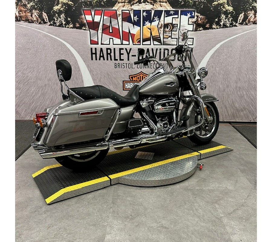 2017 FLHR Road King