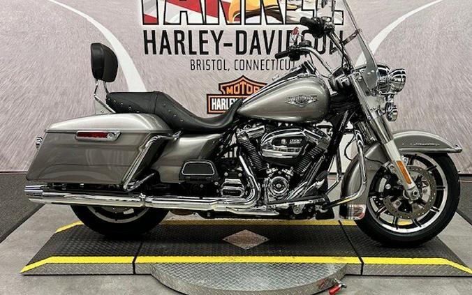 2017 FLHR Road King