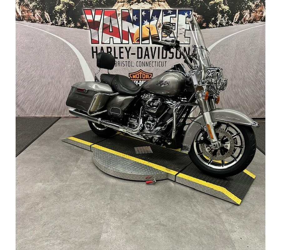 2017 FLHR Road King