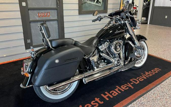 2018 Harley-Davidson® FLDE - Softail® Deluxe