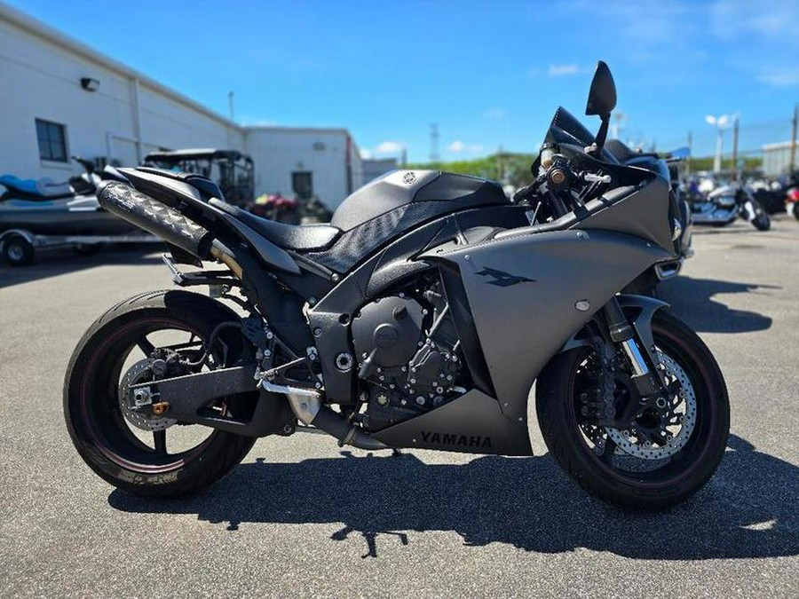 2013 Yamaha YZF-R1