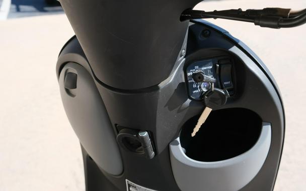 2017 HONDA METROPOLITAN BASE