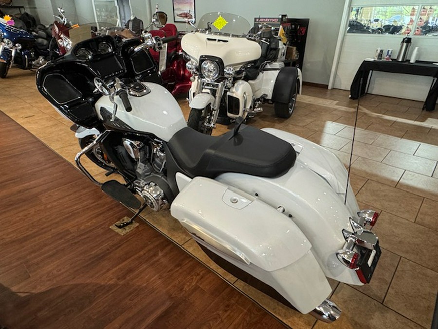 2025 Indian Motorcycle® Challenger Limited