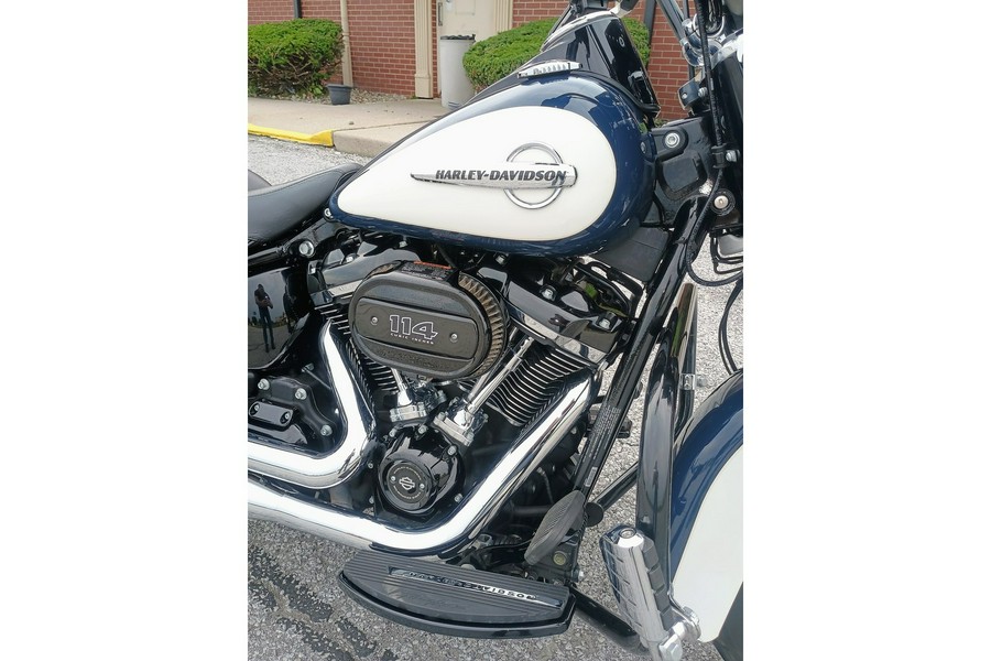 2019 FLHCS HERITAGE SOFTAIL - Harley-Davidson®
