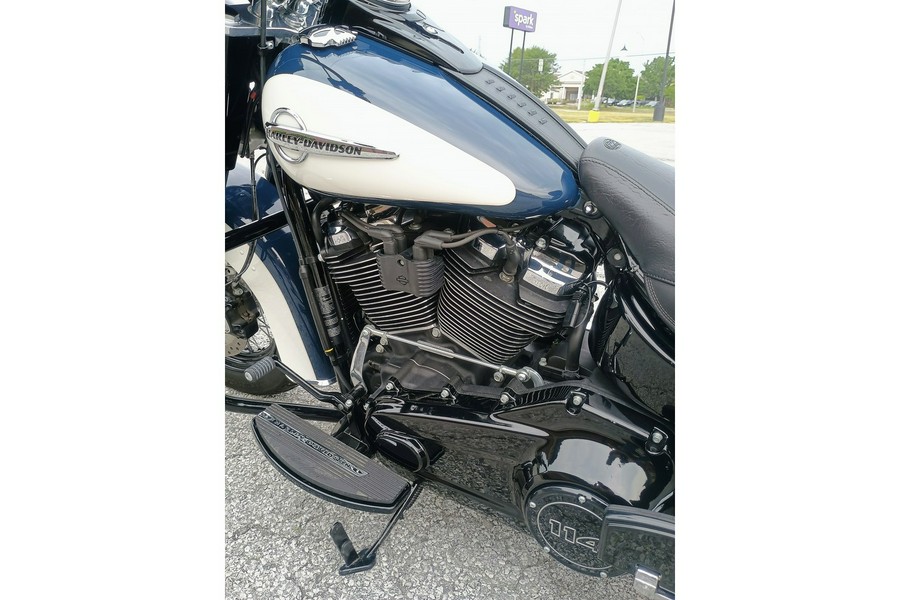 2019 FLHCS HERITAGE SOFTAIL - Harley-Davidson®