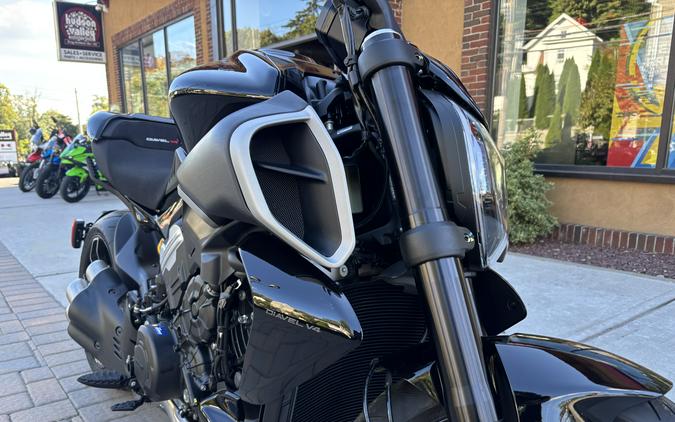 2025 Ducati Diavel V4 Thrilling Black - 7726