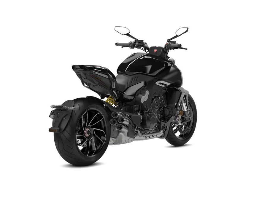 2025 Ducati Diavel V4 Thrilling Black - 7726