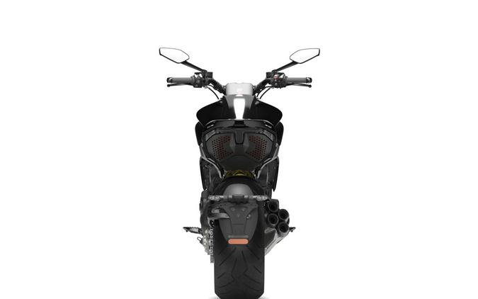 2025 Ducati Diavel V4 Thrilling Black - 7726