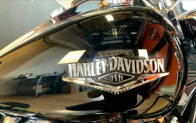 2018 Harley-Davidson® FLHR - Road King®