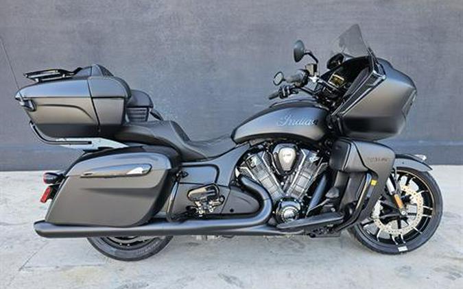 2024 Indian Motorcycle Pursuit® Dark Horse® with PowerBand Audio Package