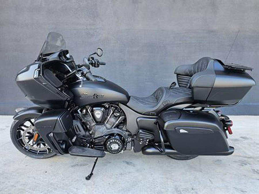 2024 Indian Motorcycle Pursuit® Dark Horse® with PowerBand Audio Package