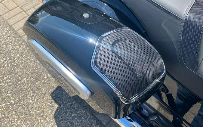 2024 Indian Motorcycle® Chieftain® Limited with Powerband Audio Package Black Metallic