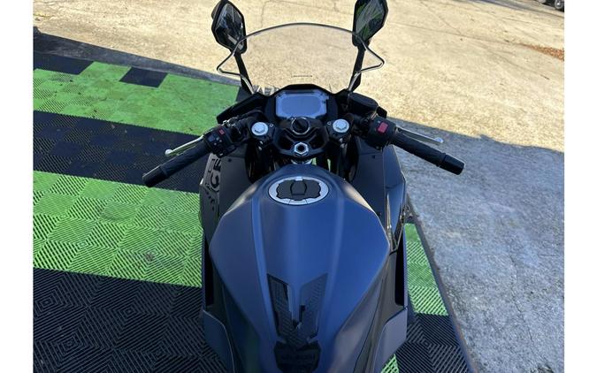 2026 Kawasaki Ninja® 500 SE ABS