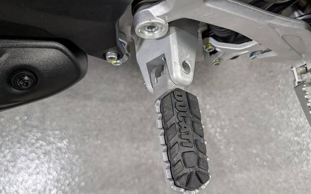 2025 Ducati Multistrada V4 Red