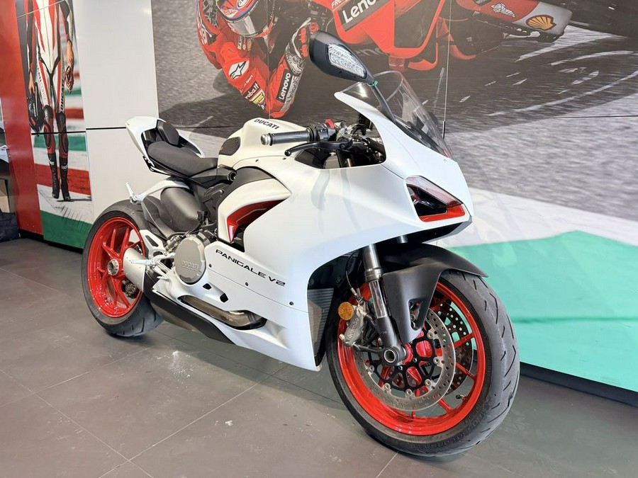 2023 Ducati Panigale V2 White Rosso Livery