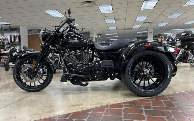 2023 Harley-Davidson® FLRT - Freewheeler®