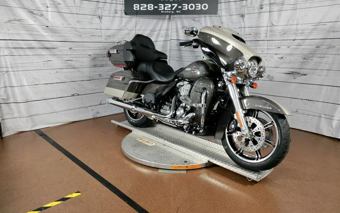 2023 Harley-Davidson Ultra Limited Grey Haze/Silver Fortune
