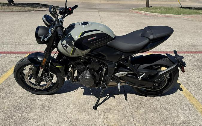 2026 Triumph Trident 660 Stone grey