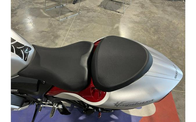 2022 Hayabusa - Suzuki