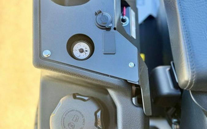 2026 Bobcat ZT6000 Zero-Turn Mower 61 Deck