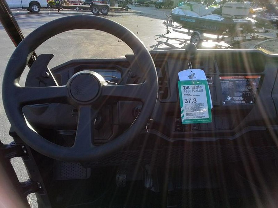 2025 Honda® Pioneer 1000-6 Deluxe Crew