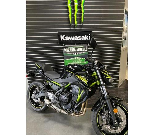 2020 Kawasaki Z650 Review (11 Fast Facts – Urban + Sport Motorcycle)