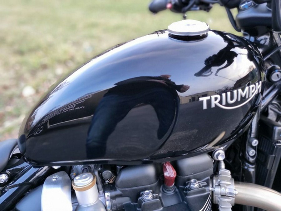 2023 Triumph Bonneville Bobber Jet Black