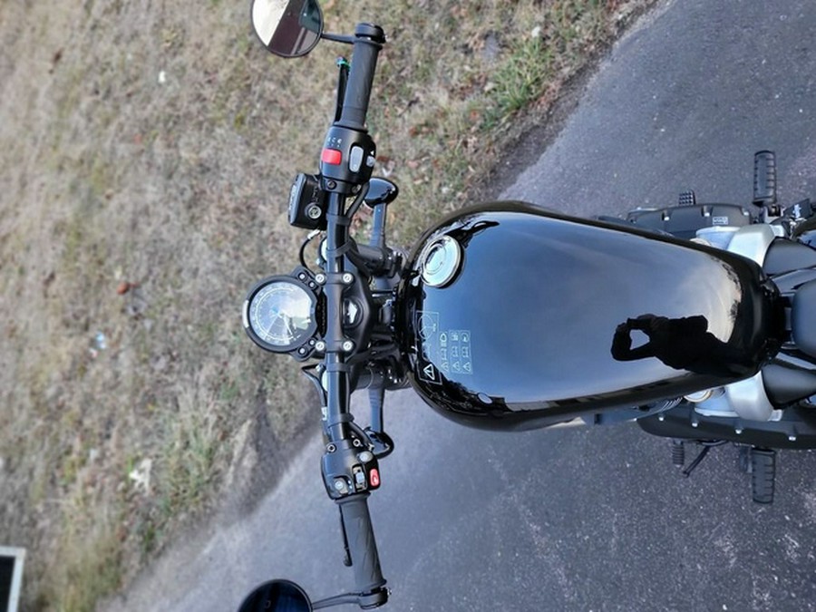 2023 Triumph Bonneville Bobber Jet Black