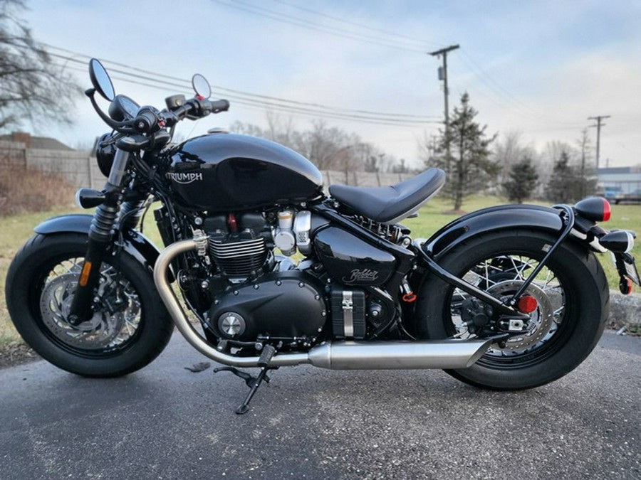 2023 Triumph Bonneville Bobber Jet Black