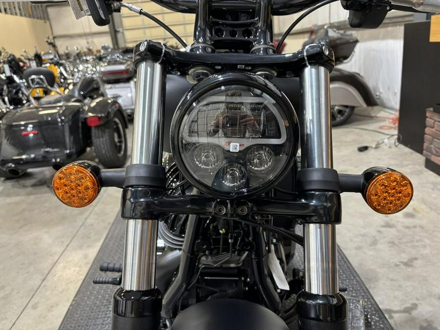 2025 Indian Motorcycle® Chief® Dark Horse® Black Smoke