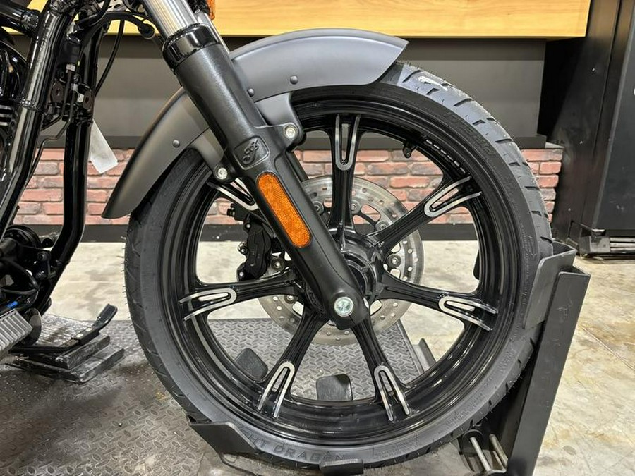 2025 Indian Motorcycle® Chief® Dark Horse® Black Smoke