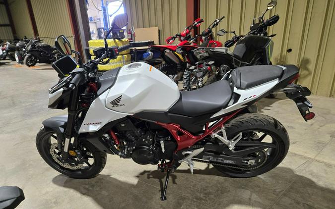2025 Honda CB750 Hornet