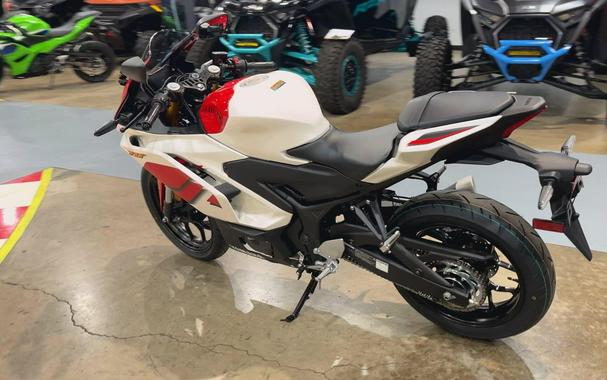 2026 Yamaha YZF-R3 ABS 70TH ANNIVERSARY EDITION