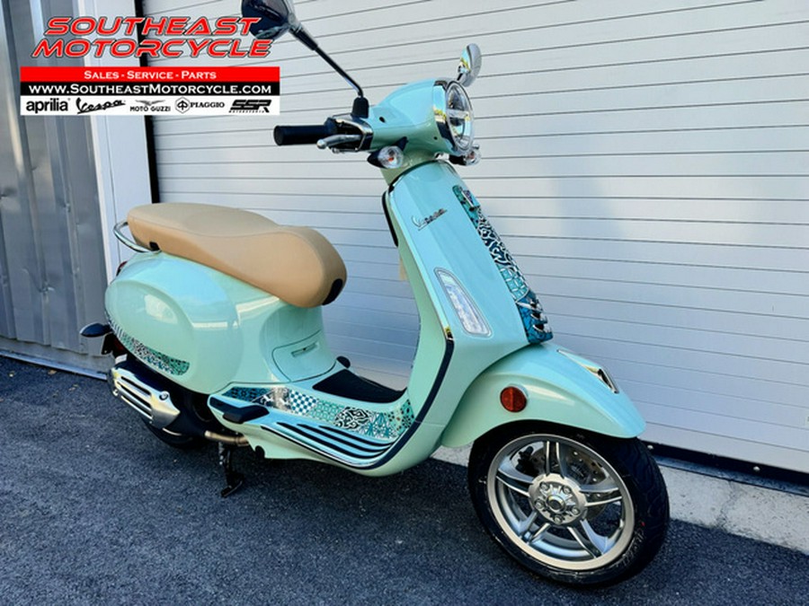 2025 Vespa Primavera 150 Batik