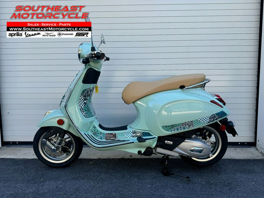 2025 Vespa Primavera 150 Batik