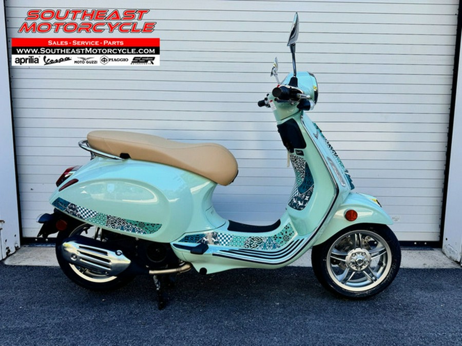 2025 Vespa Primavera 150 Batik