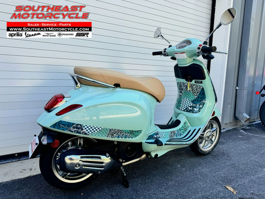 2025 Vespa Primavera 150 Batik