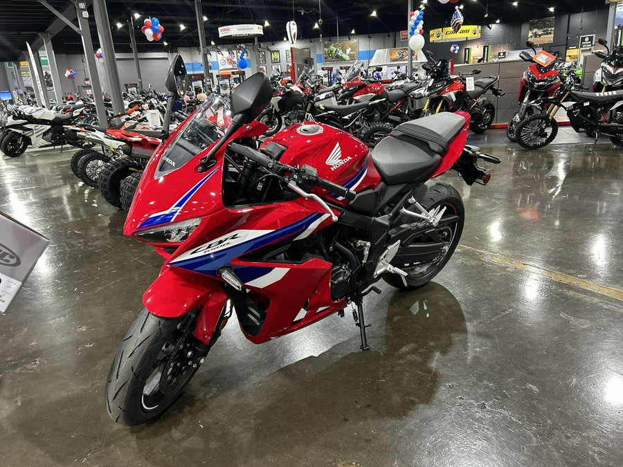 2026 Honda CBR650R E-CLUTCH