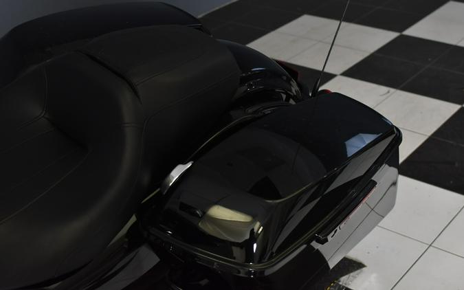 2021 Harley-Davidson Street Glide Special FLHXS