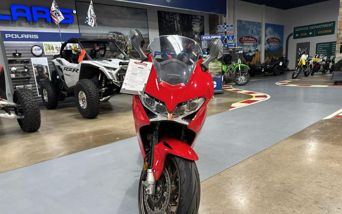 2015 Honda INTERCEPTOR DELUXE