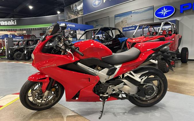 2015 Honda INTERCEPTOR DELUXE