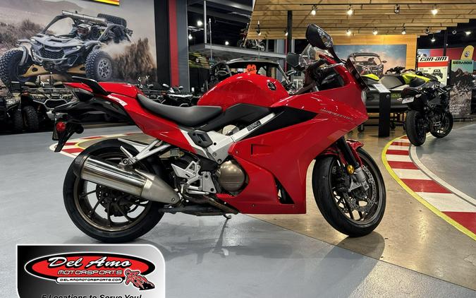 2015 Honda INTERCEPTOR DELUXE