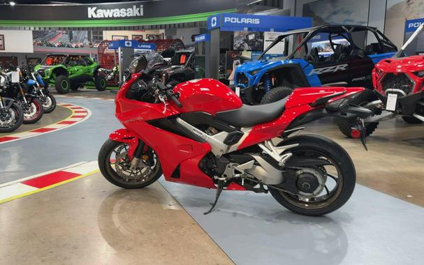 2015 Honda INTERCEPTOR DELUXE