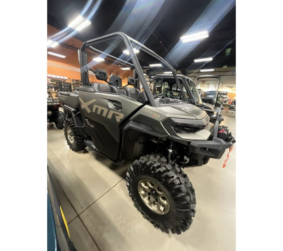 2026 Can-Am Defender X mr with Half Doors HD11