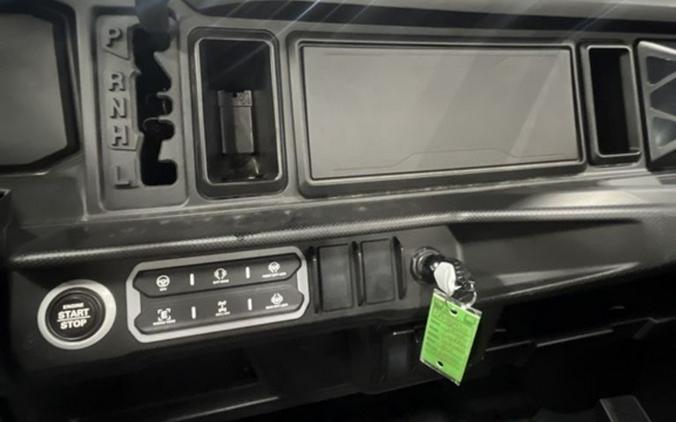 2026 Can-Am Defender X mr with Half Doors HD11
